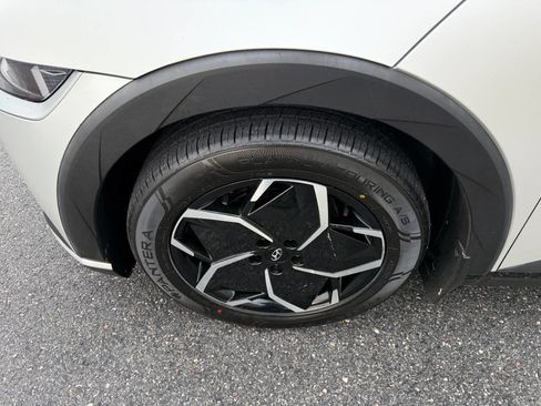 Used 2023 Hyundai Ioniq 5 SEL w/ Cargo Package AWD/4WD image 14