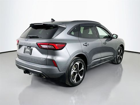 Used 2024 Ford Escape ST-Line Select w/ Tech Pack #2 image 7