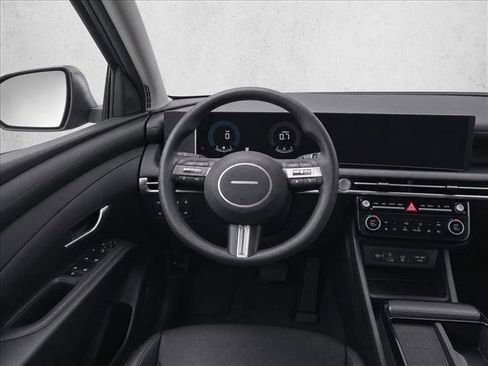 Used 2025 Hyundai Tucson SEL FWD image 24