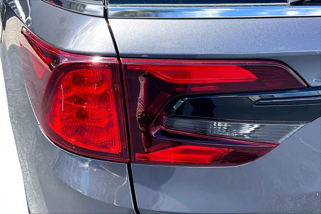 Used 2025 Honda Odyssey EX-L image 23