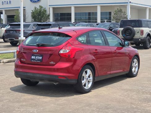 Used 2014 Ford Focus SE FWD image 3