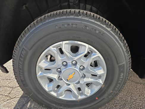 New 2026 Chevrolet Silverado 2500 LTZ w/ LTZ Premium Package image 11