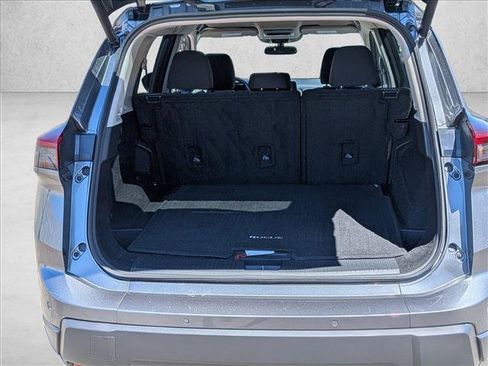 Used 2025 Nissan Rogue SV FWD image 6