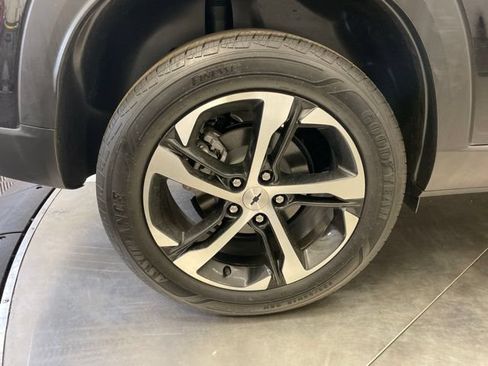 Used 2024 Chevrolet Trax RS FWD image 9