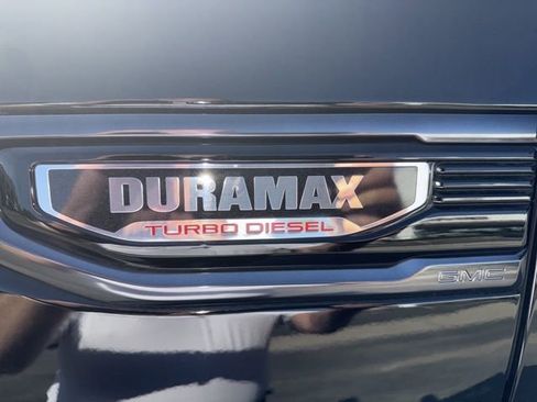 Used 2024 GMC Sierra 1500 AT4 w/ AT4 Preferred Package image 10