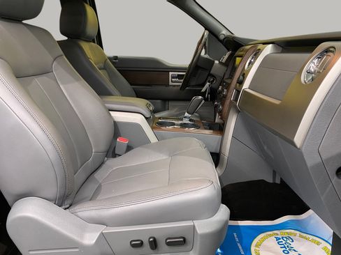 Used 2014 Ford F150 Lariat w/ Lariat Chrome Package image 16