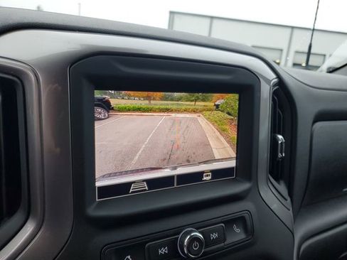 Used 2024 GMC Sierra 3500 Pro w/ Convenience Package image 21