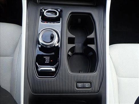New 2026 Jeep Cherokee Laredo AWD/4WD image 22