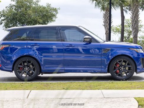 Used 2022 Land Rover Range Rover Sport SVR Carbon Edition AWD/4WD image 9