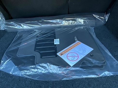 New 2025 Nissan Versa SV w/ Trunk Package image 19