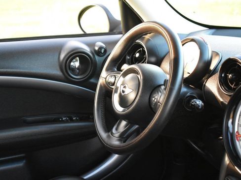 Used 2014 MINI Cooper Countryman S image 35