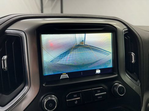 Used 2019 Chevrolet Silverado 1500 LT Trail Boss w/ Convenience Package AWD/4WD image 29