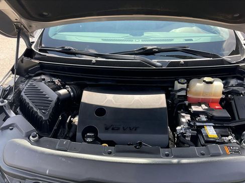 Used 2018 Buick Enclave Avenir w/ Avenir Technology Package FWD image 30