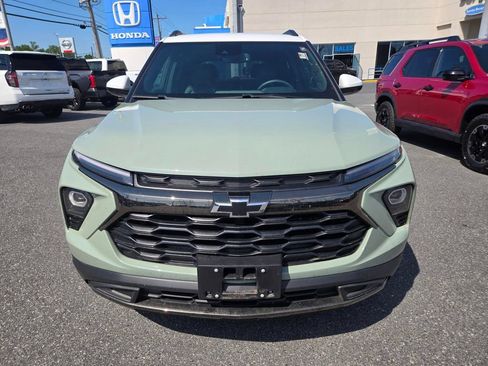 Used 2025 Chevrolet TrailBlazer ACTIV w/ Convenience Package FWD image 2