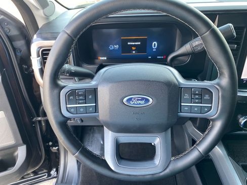 Used 2026 Ford F250 Lariat AWD/4WD image 11