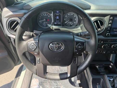 Used 2021 Toyota Tacoma TRD Pro AWD/4WD image 12