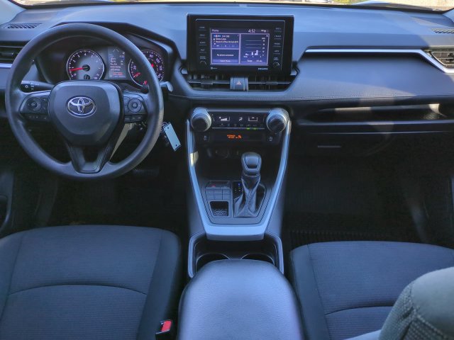 Used 2021 Toyota RAV4 LE AWD/4WD image 15