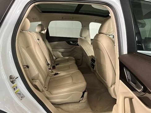 Used 2019 Audi Q7 3.0T Prestige w/ Prestige Package AWD/4WD image 29