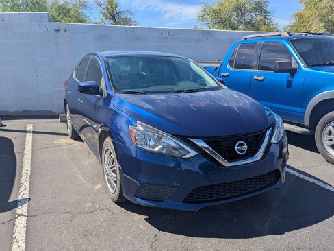 Used 2017 Nissan Sentra SV image 4