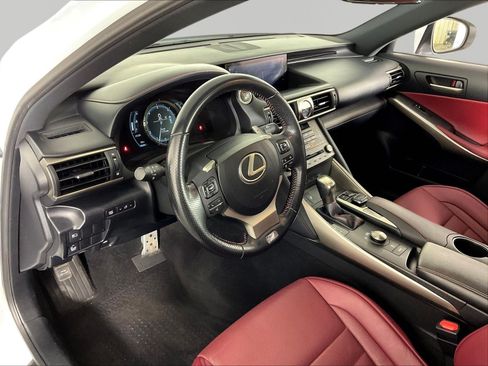 Used 2019 Lexus IS 300 F Sport w/ F Sport Package AWD/4WD image 17