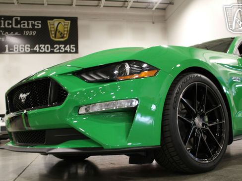 Used 2019 Ford Mustang GT RWD image 36