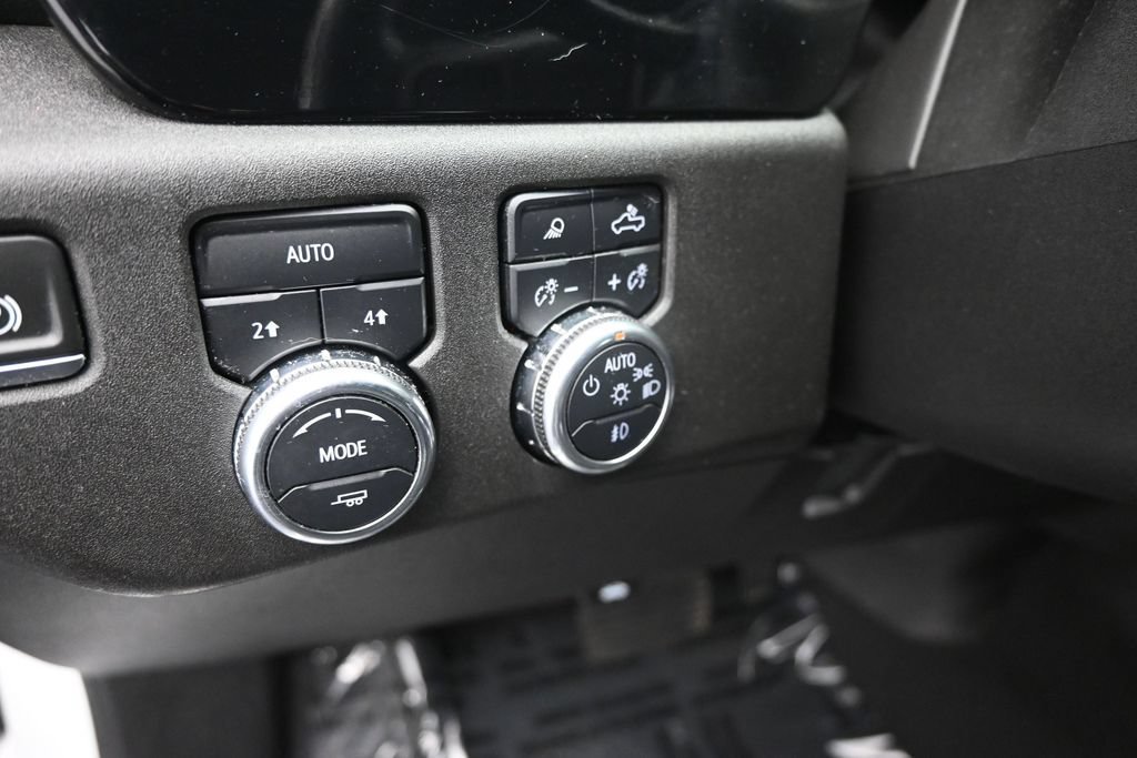 Used 2024 GMC Sierra 1500 SLT AWD/4WD image 18