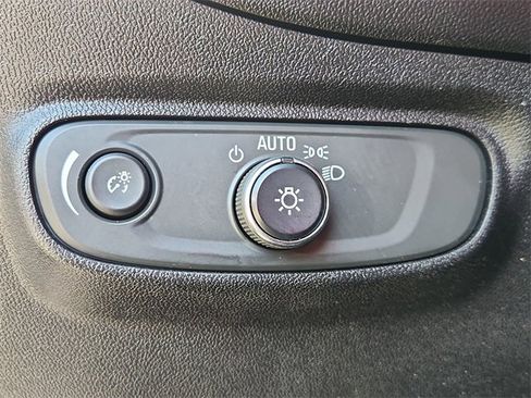 Certified 2019 Chevrolet Equinox LT image 17