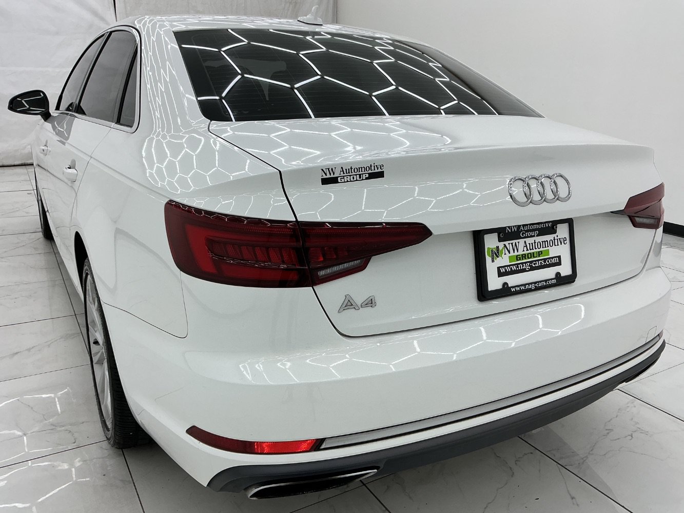 Used 2019 Audi A4 2.0T Premium w/ Convenience Package FWD image 9