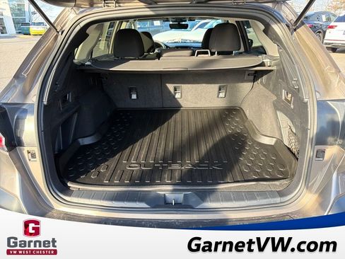 Used 2024 Subaru Outback Premium image 21