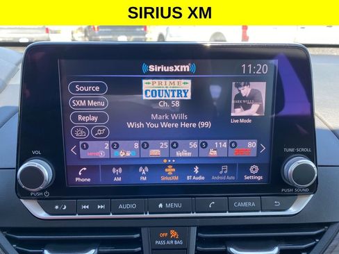 Used 2025 Nissan Altima 2.5 SV image 9