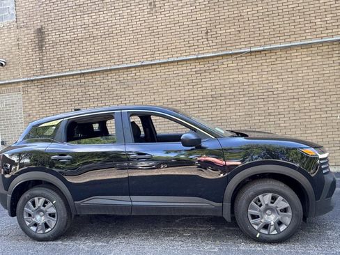 New 2026 Nissan Kicks S FWD image 4