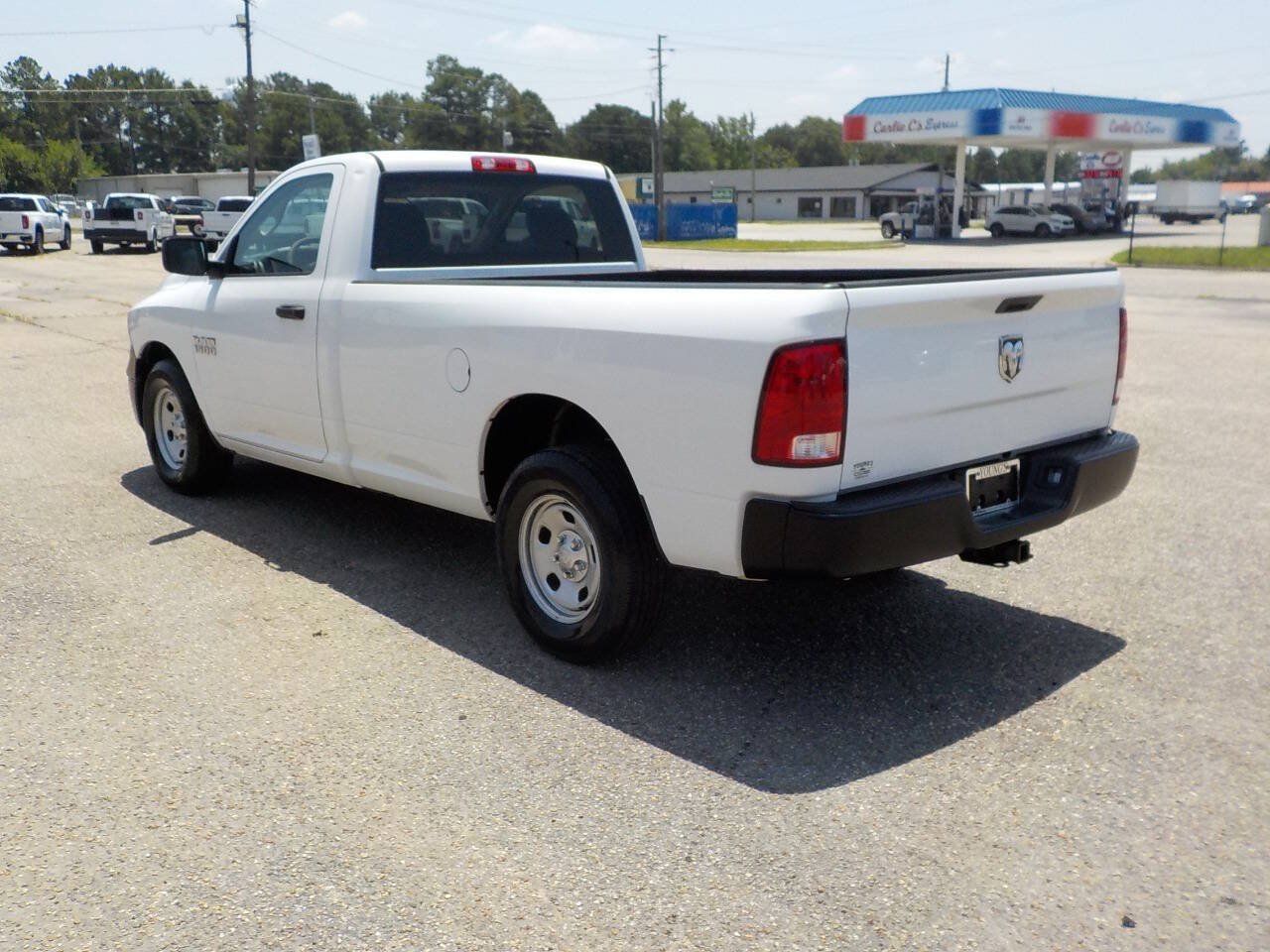 Used 2017 RAM 1500 Tradesman w/ Power & Remote Entry Group RWD image 3