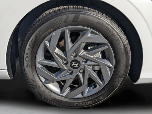 New 2026 Hyundai Elantra Sport FWD image 30