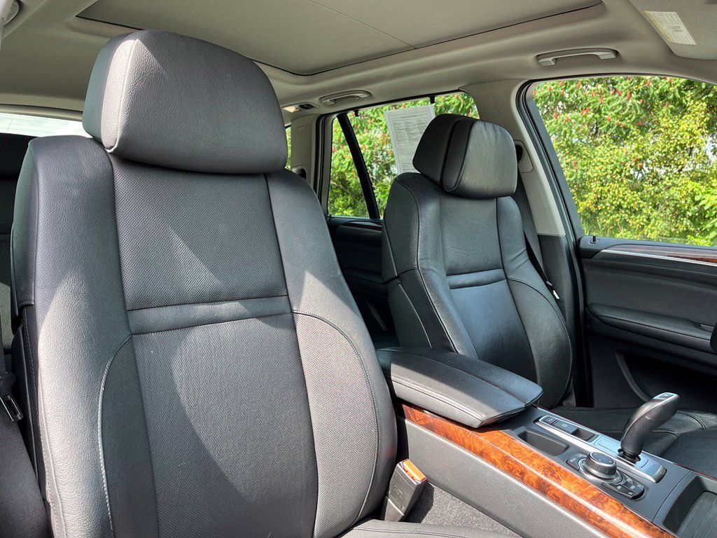 Used 2012 BMW X5 xDrive35i AWD/4WD image 28