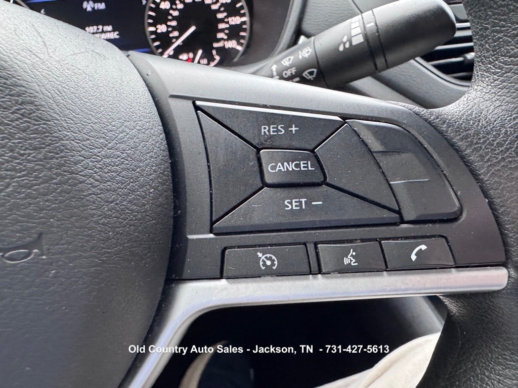 Used 2022 Nissan Altima 2.5 SV FWD image 23