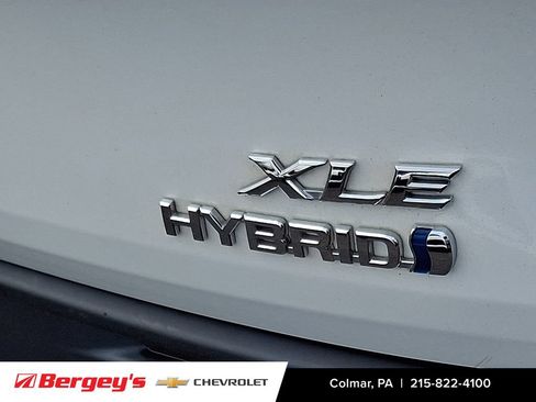 Used 2023 Toyota Sienna XLE AWD/4WD image 36
