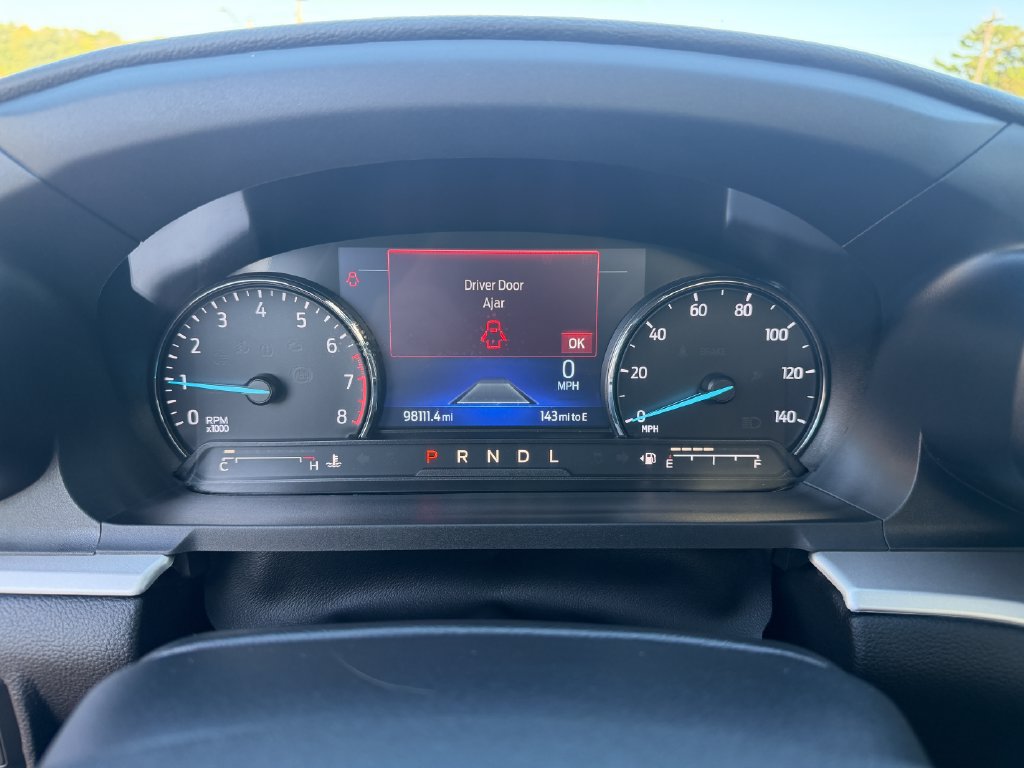 Used 2022 Ford Explorer XLT w/ Equipment Group 202A AWD/4WD image 28