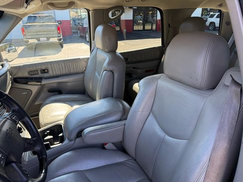 Used 2005 Chevrolet Tahoe LT w/ LT Preferred Equipment Group image 36