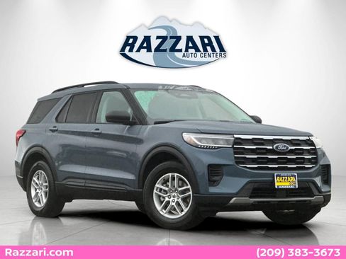 New 2026 Ford Explorer Active image 1
