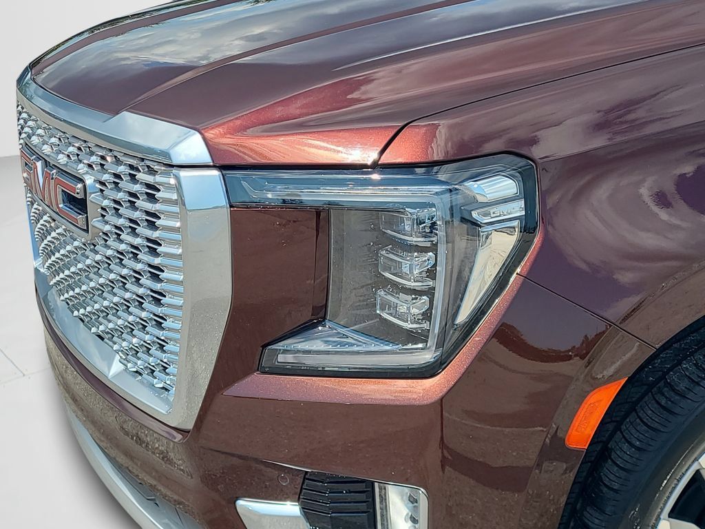 Used 2023 GMC Yukon Denali AWD/4WD image 23