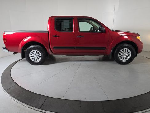 Used 2018 Nissan Frontier SV AWD/4WD image 6