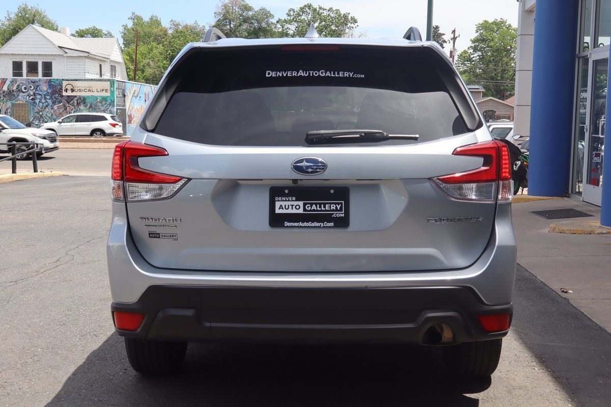 Used 2021 Subaru Forester Premium AWD/4WD image 4