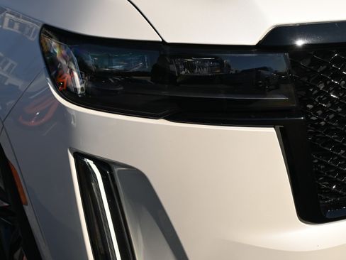 Used 2021 Cadillac Escalade Sport image 12