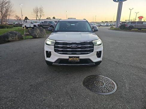 New 2026 Ford Explorer Active w/ Active Comfort Package image 31