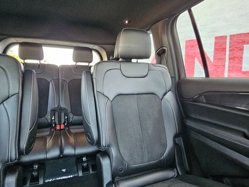 Used 2023 Jeep Grand Cherokee L Laredo AWD/4WD image 27