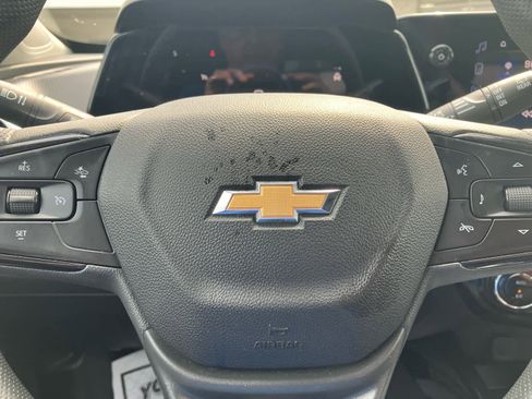 Used 2025 Chevrolet Trax LT image 15