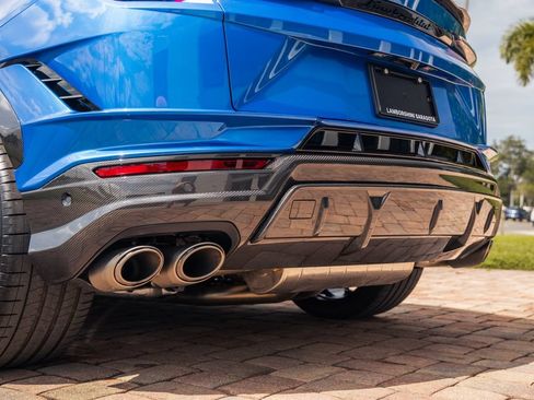 Used 2024 Lamborghini Urus Performante AWD/4WD image 20