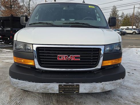 Used 2024 GMC Savana 2500 w/ Driver Convenience Package image 3
