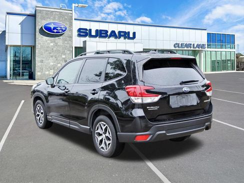 Used 2023 Subaru Forester Premium AWD/4WD image 4