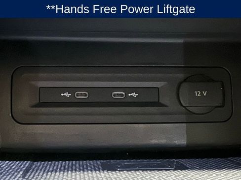 Used 2022 Volkswagen Atlas Cross Sport SE image 13